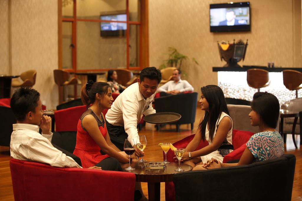 Horizon Lake View Resort Naypyidaw Ngoại thất bức ảnh