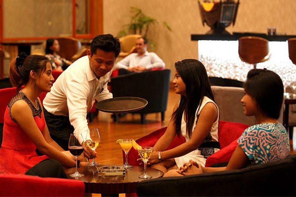 Horizon Lake View Resort Naypyidaw Ngoại thất bức ảnh