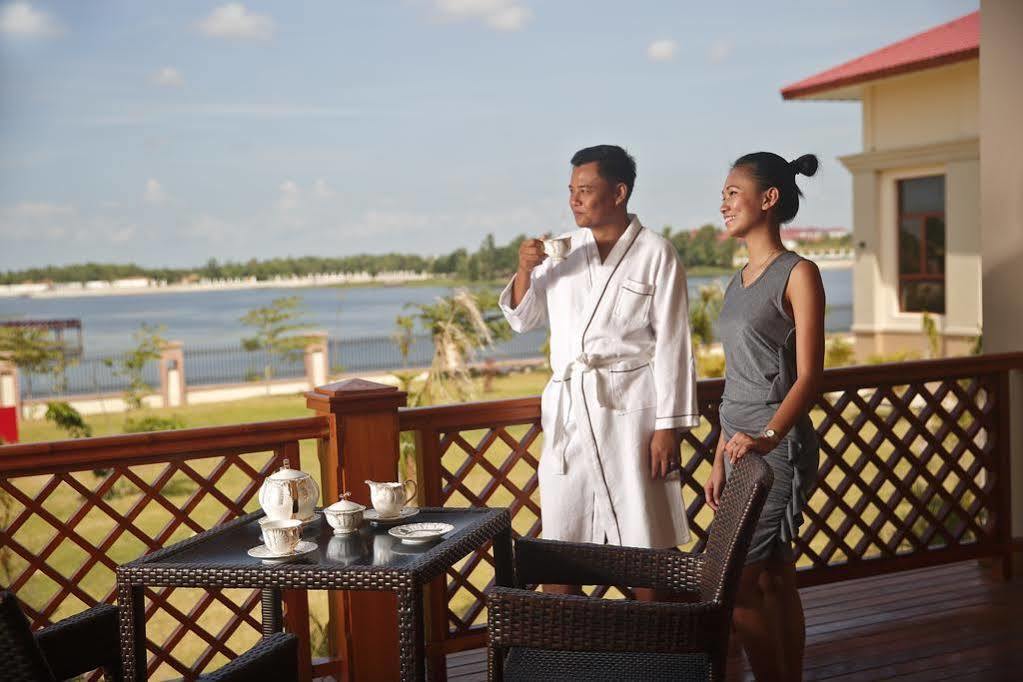 Horizon Lake View Resort Naypyidaw Ngoại thất bức ảnh