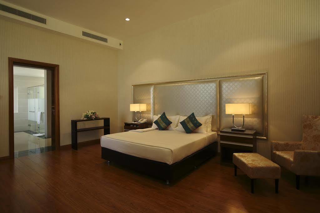 Horizon Lake View Resort Naypyidaw Ngoại thất bức ảnh