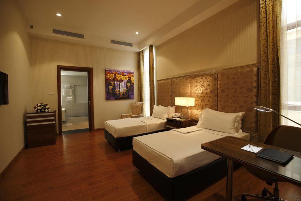 Horizon Lake View Resort Naypyidaw Ngoại thất bức ảnh